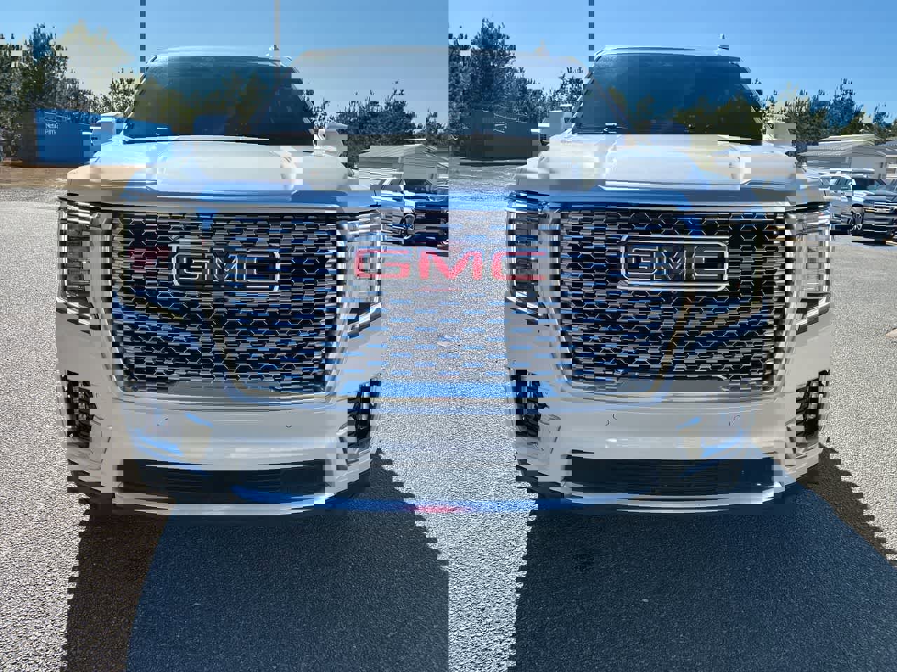 Used 2022 GMC Yukon XL Denali image 33