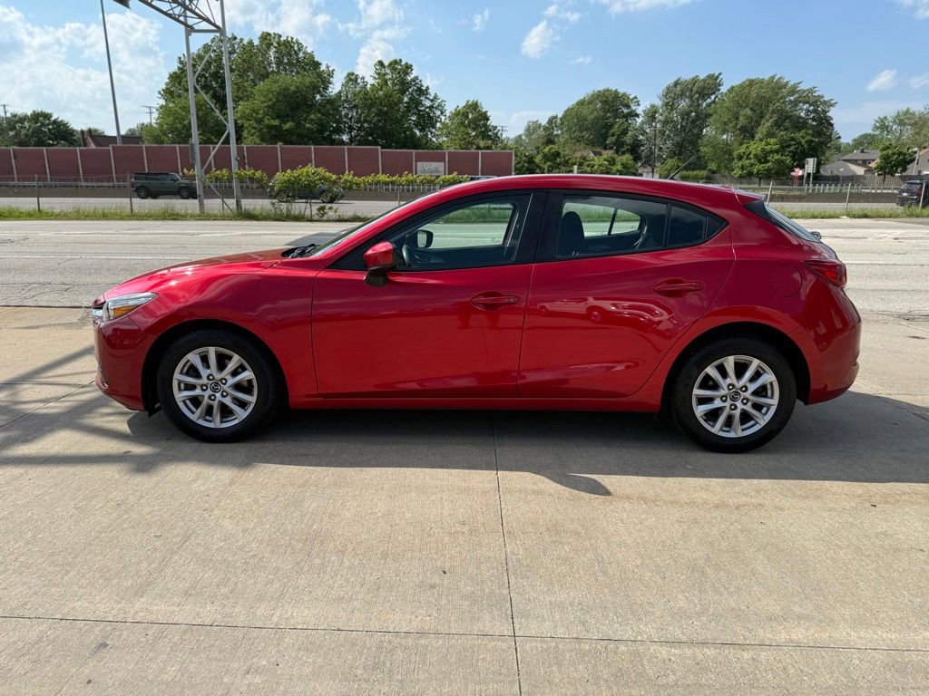 Used 2018 MAZDA MAZDA3 Sport FWD image 11