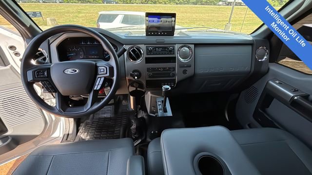 Used 2022 Ford F650 2WD Crew Cab Super Duty image 17
