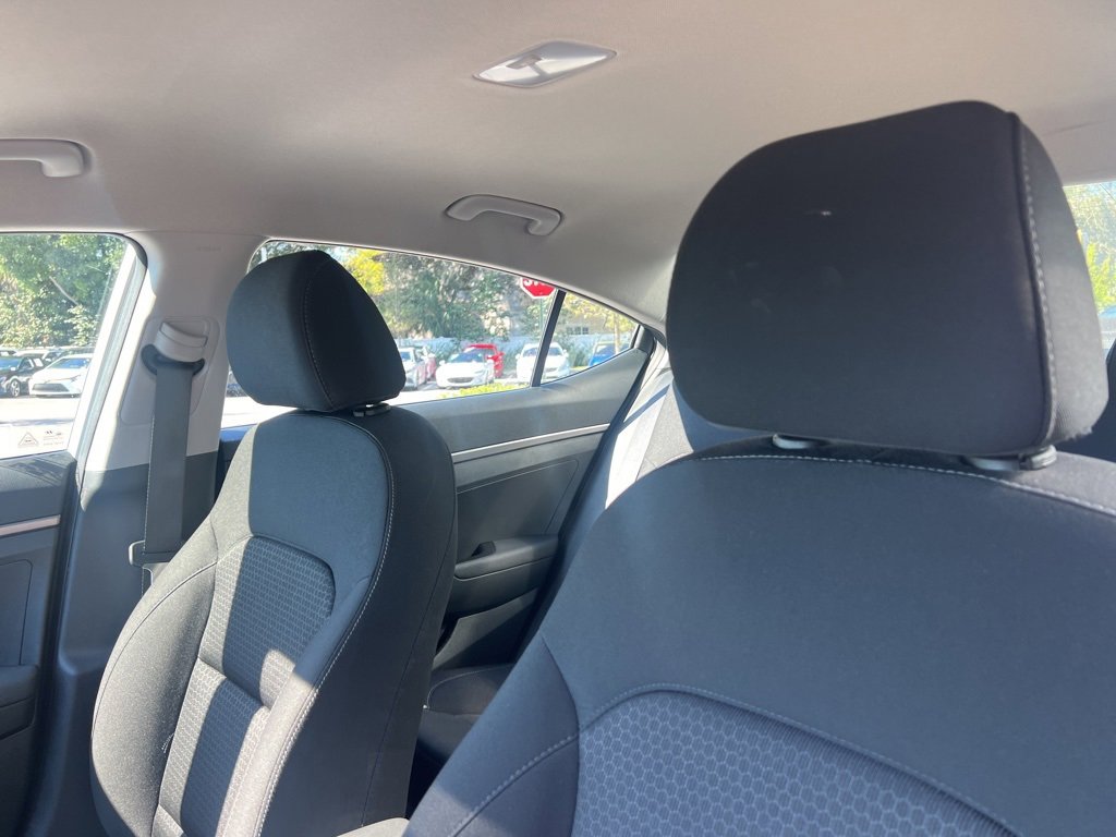 Used 2018 Hyundai Elantra SE image 21