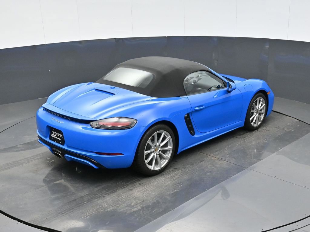 Certified 2025 Porsche 718 Boxster RWD image 30