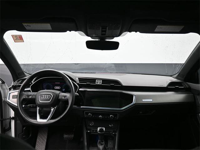 Used 2023 Audi Q3 2.0T Premium Plus w/ Premium Plus Package image 29