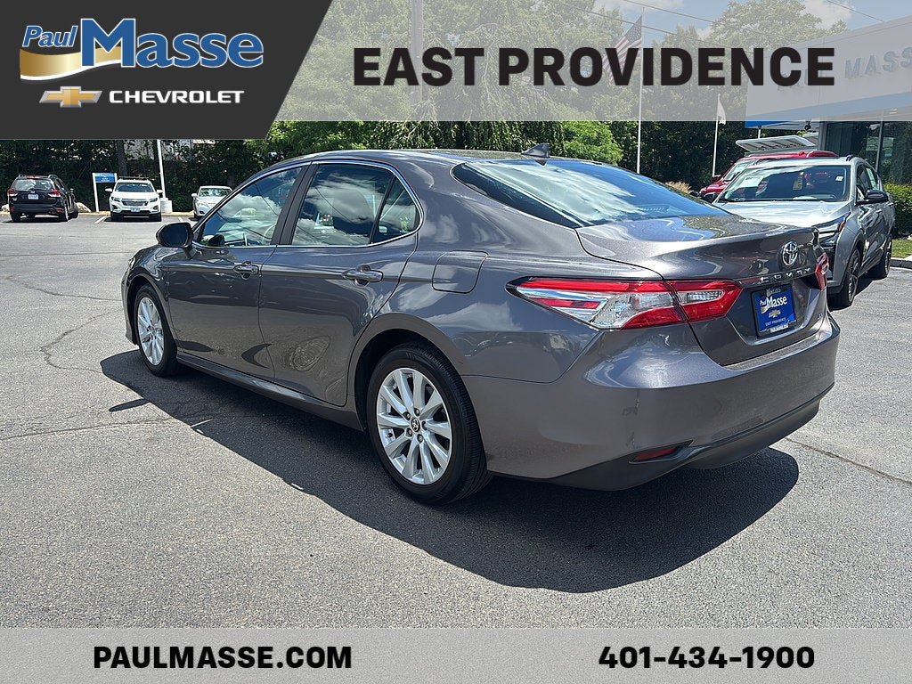 Used 2020 Toyota Camry LE FWD image 5