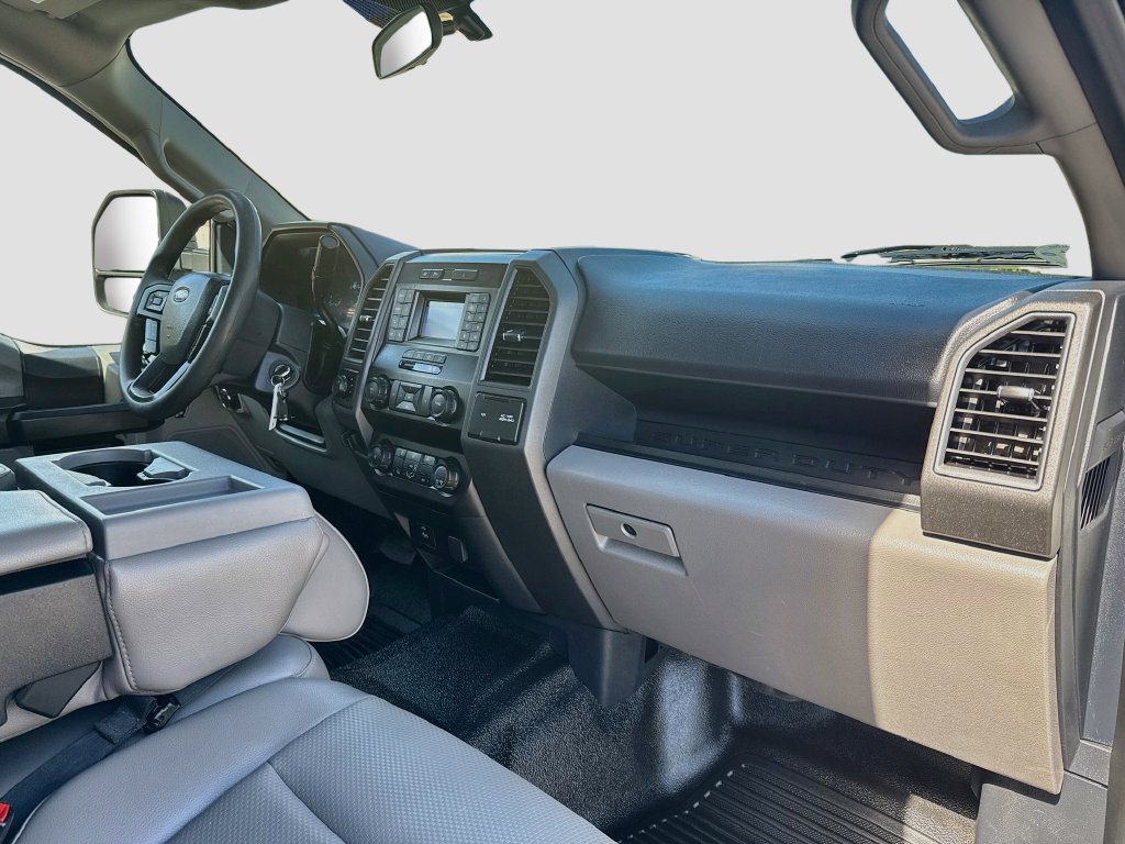 Used 2022 Ford F550 4x4 Crew Cab Super Duty w/ Power Equipment Group image 24