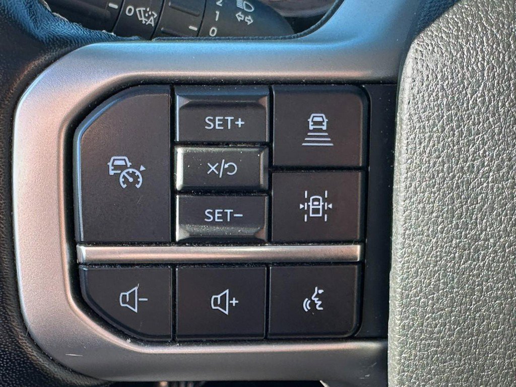 Used 2024 Ford Expedition Limited image 22