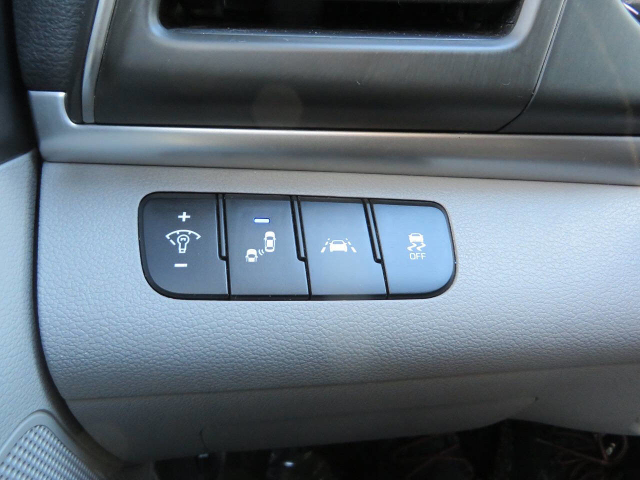 Used 2019 Hyundai Elantra SEL image 17