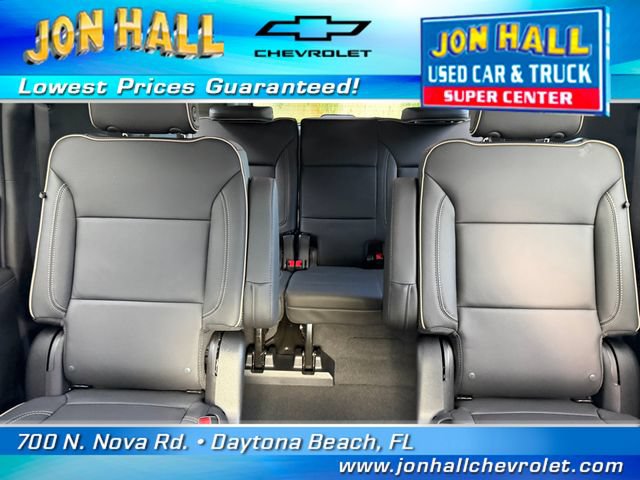 Used 2026 Chevrolet Suburban Premier w/ Sun And Tow Package AWD/4WD image 22