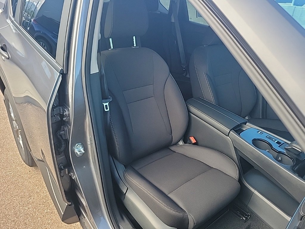 New 2026 Nissan Rogue S image 37