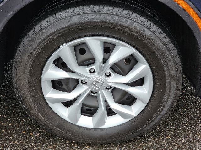 Certified 2025 Honda CR-V LX image 9