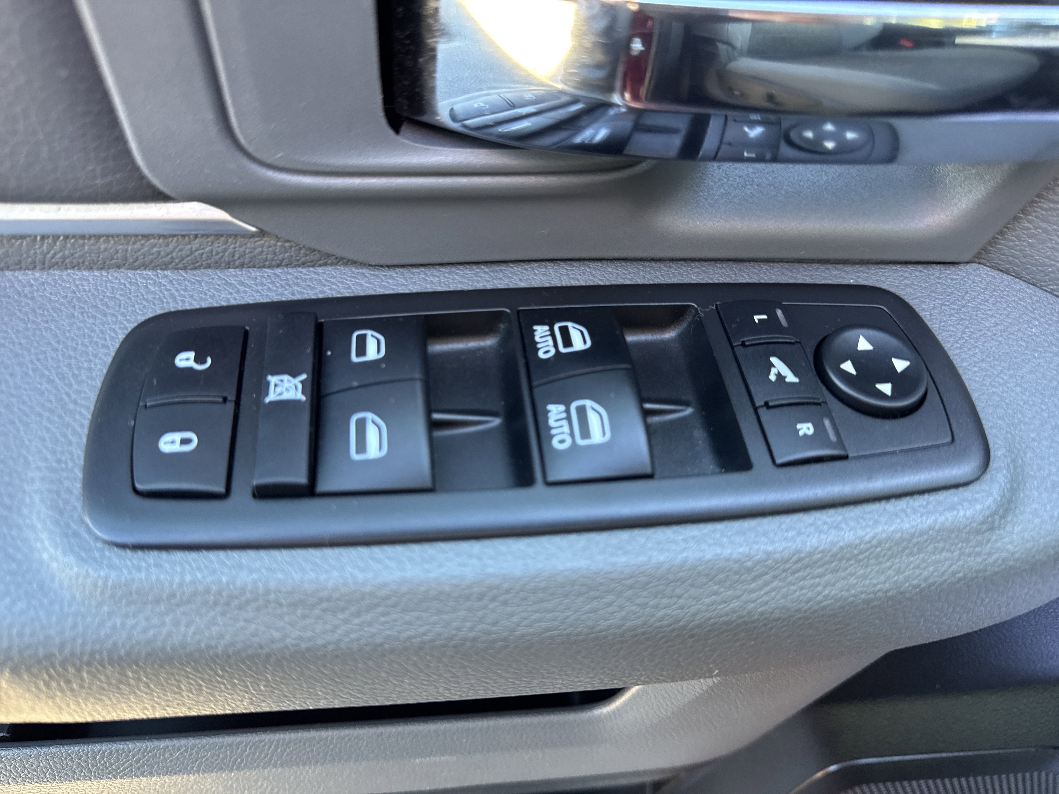 Used 2017 RAM 1500 Big Horn AWD/4WD image 14