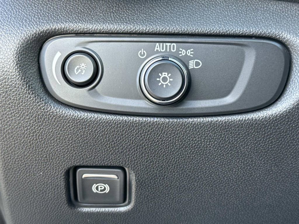 Used 2025 Chevrolet Blazer RS w/ Enhanced Convenience Package image 47