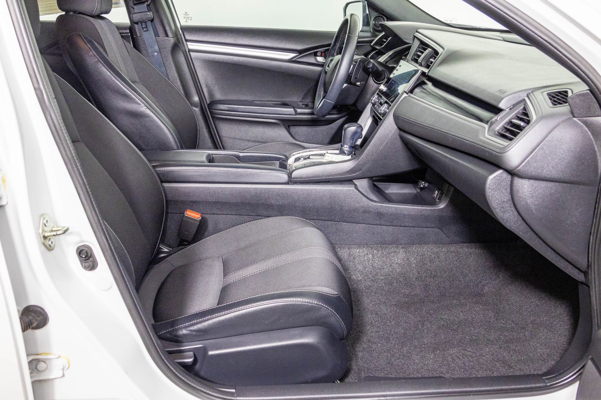 Used 2020 Honda Civic Sport image 42