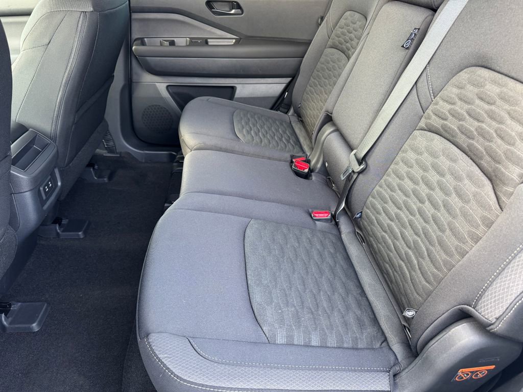 New 2026 Nissan Pathfinder SV image 23