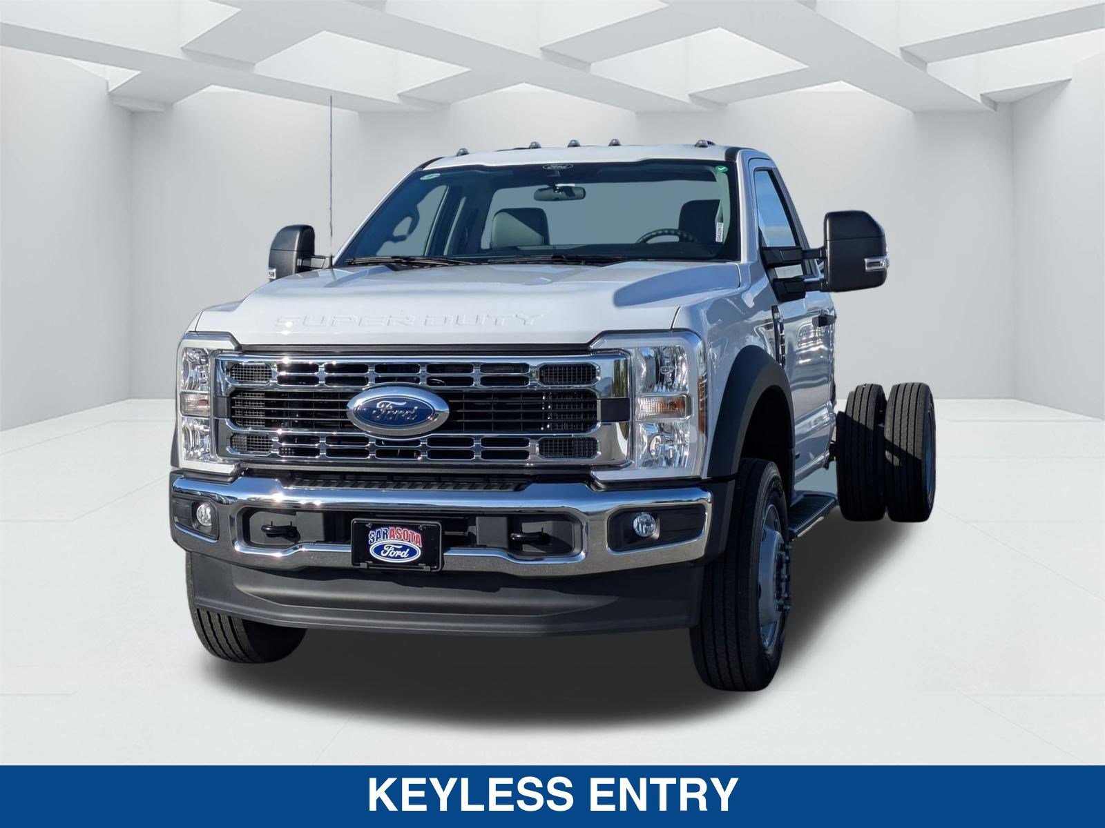 New 2025 Ford F600 4x4 Regular Cab Super Duty w/ XL Chrome Package image 8