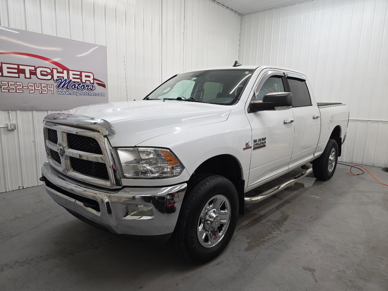 Used 2015 RAM 2500 SLT w/ Luxury Group image 3