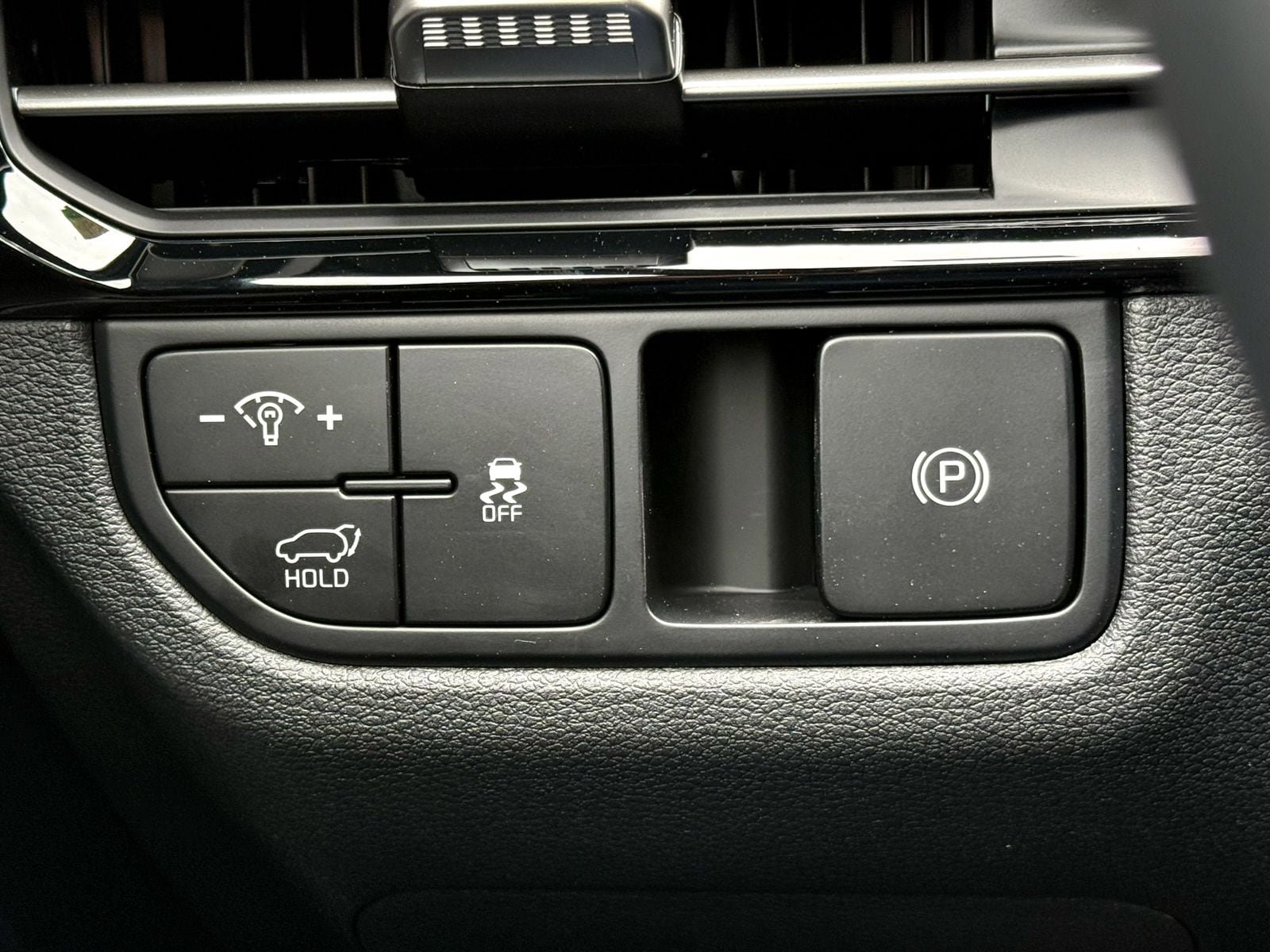 New 2026 Kia Sportage X-Line AWD/4WD image 30