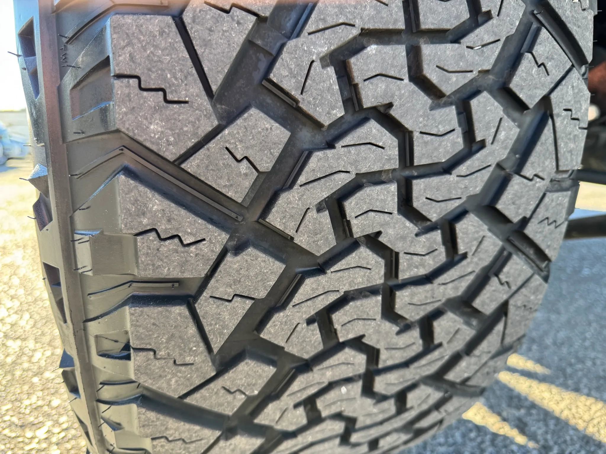 Used 2008 HUMMER H2 AWD/4WD image 9