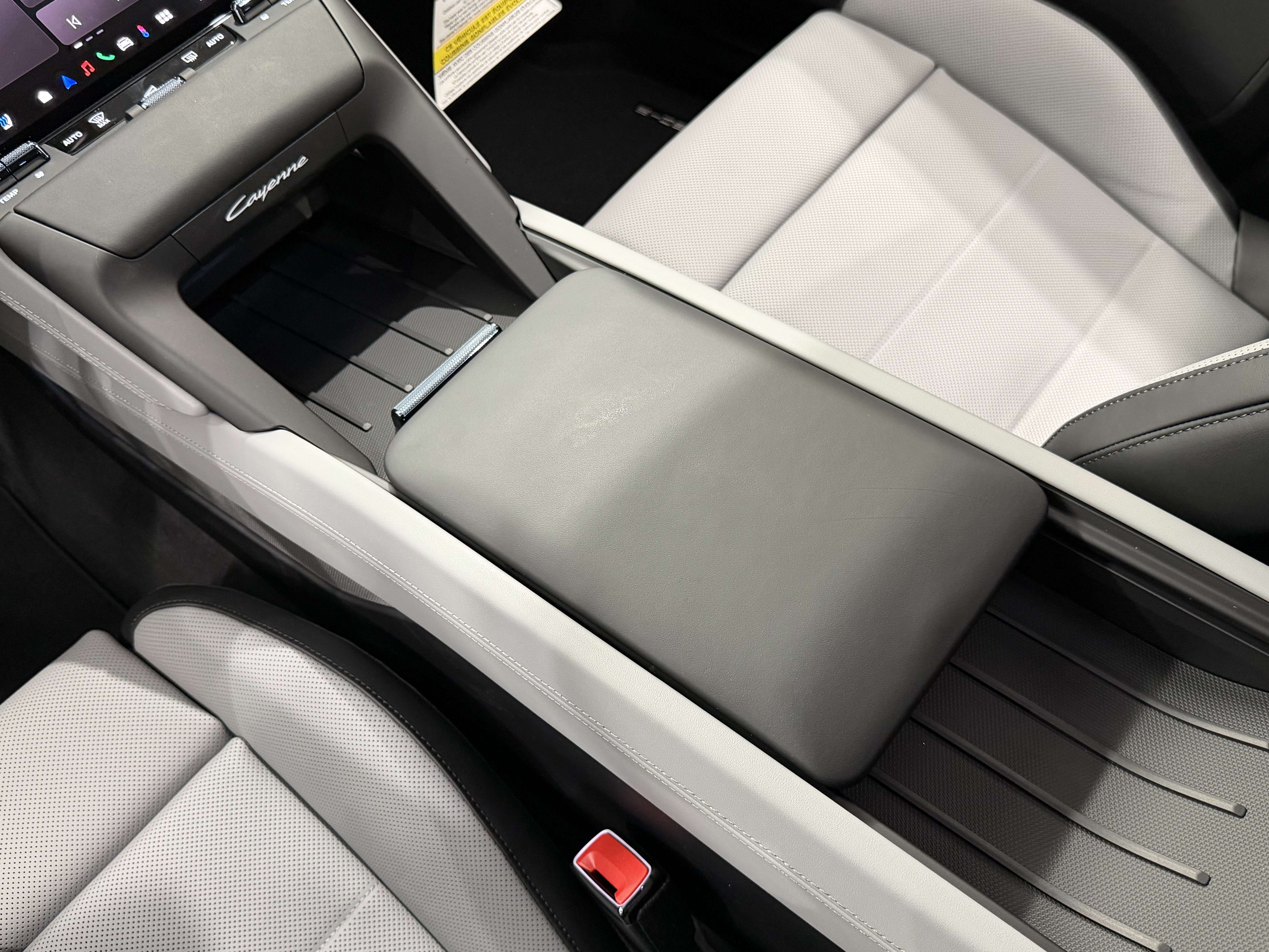 New 2026 Porsche Cayenne Electric AWD/4WD image 37