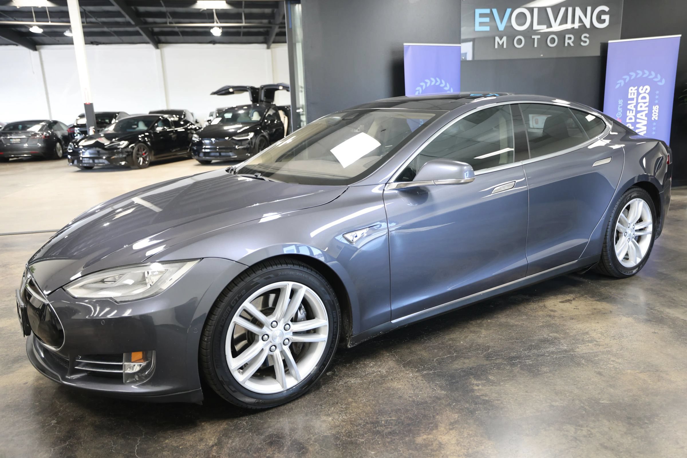 Used 2015 Tesla Model S 85D AWD/4WD image 5