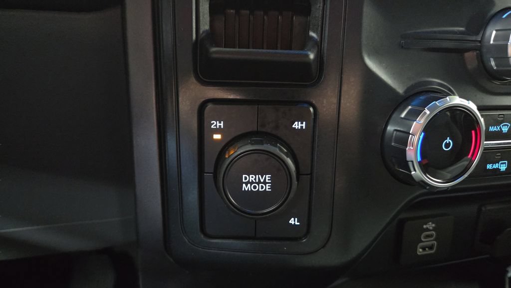 Used 2025 Ford F150 XLT w/ Equipment Group 301A Standard AWD/4WD image 16