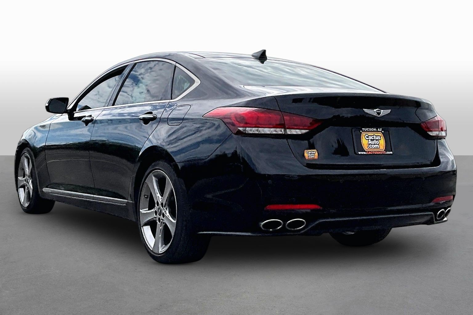 Used 2015 Hyundai Genesis 5.0 w/ Option Group 05 RWD image 7