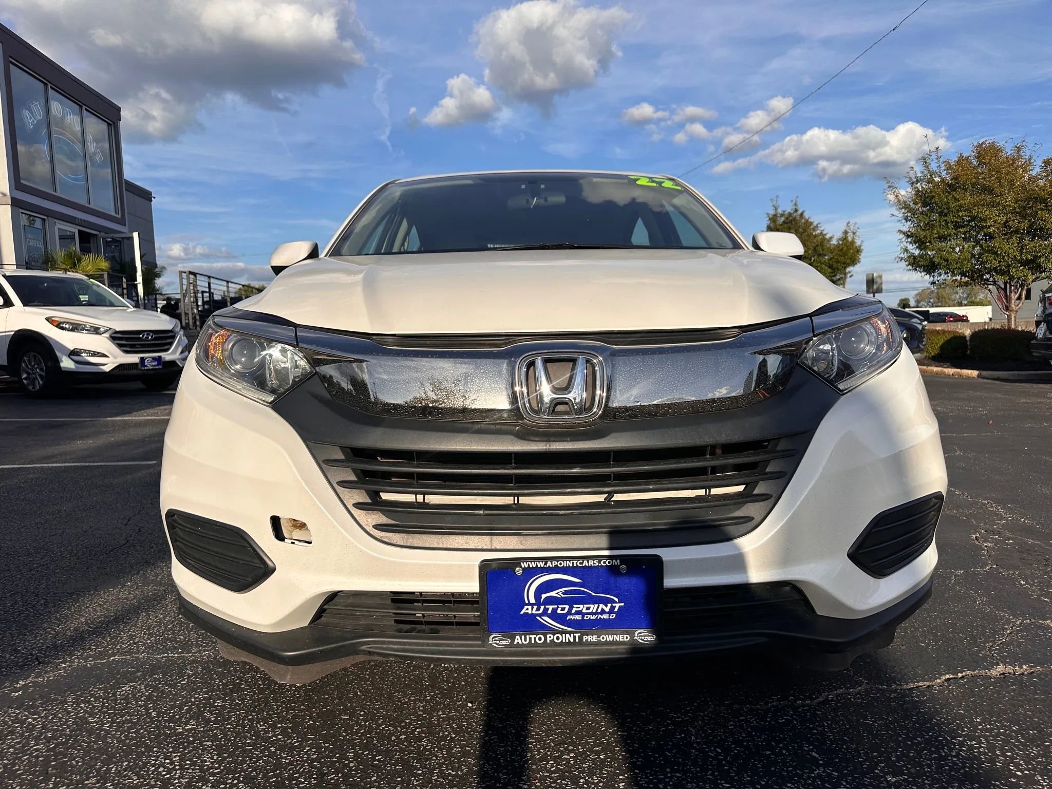 Used 2022 Honda HR-V LX image 2