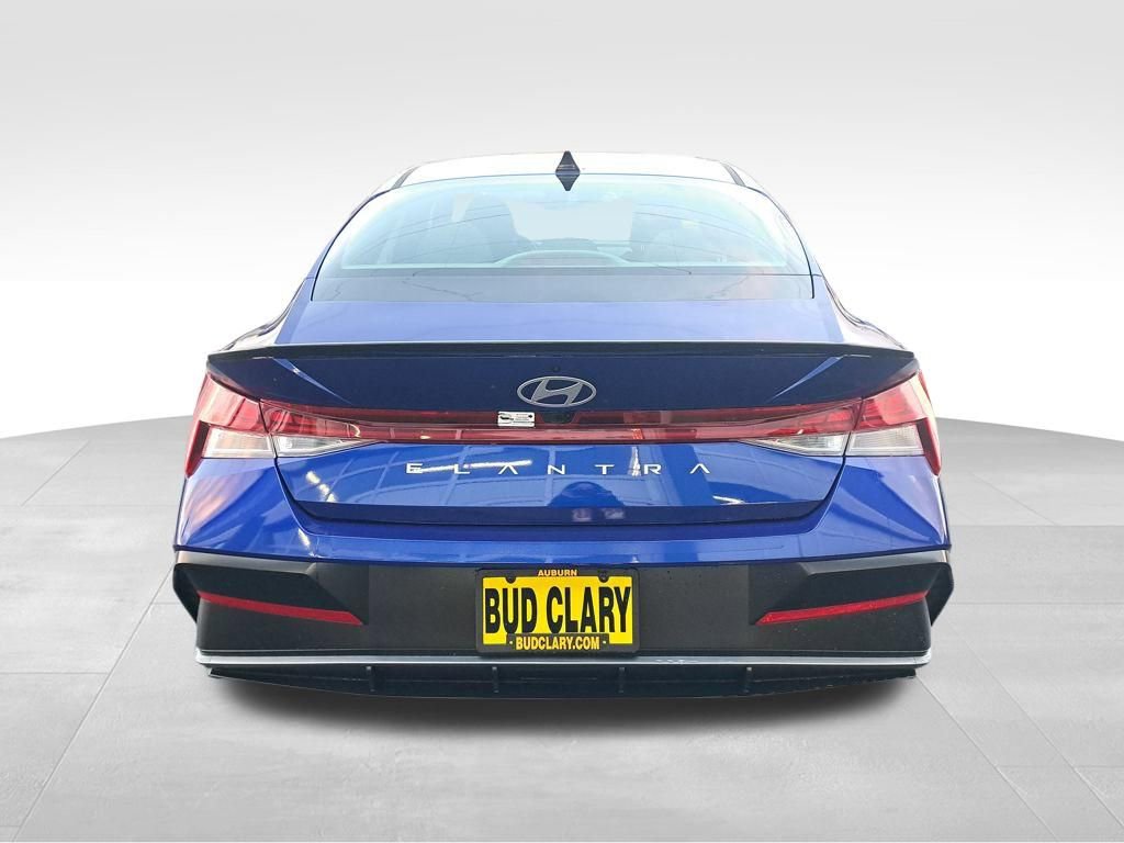 New 2026 Hyundai Elantra SEL Sport Premium FWD image 4