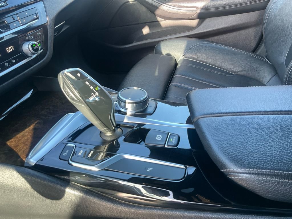 Used 2018 BMW 540i xDrive AWD/4WD image 12