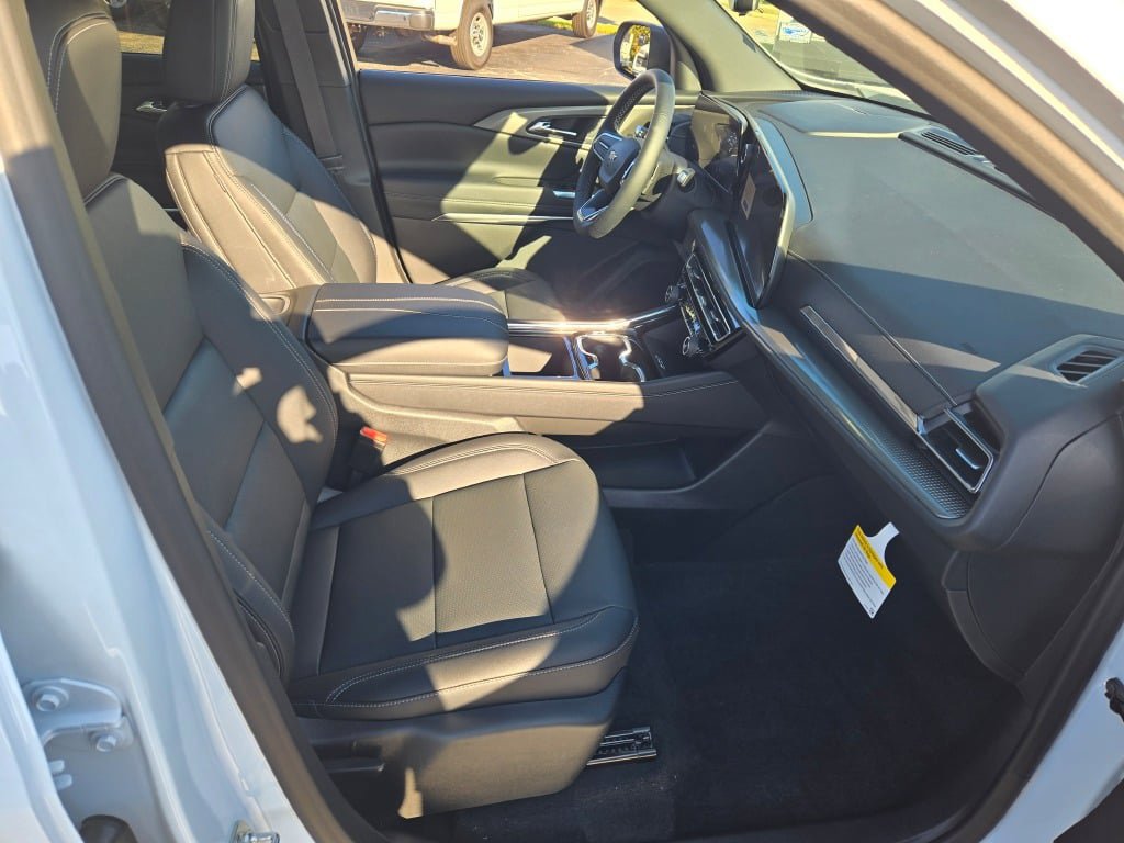 New 2027 Chevrolet Traverse LT w/ Driver Confidence Package AWD/4WD image 6