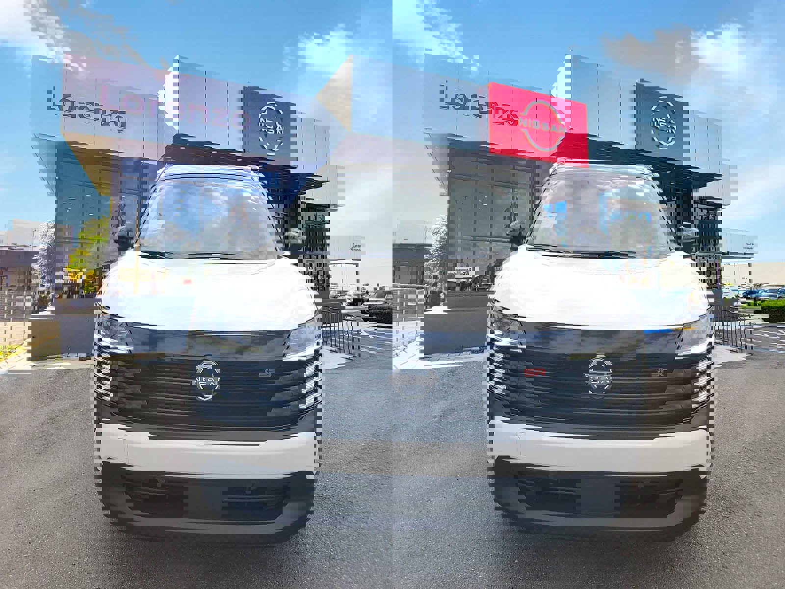 New 2026 Nissan Kicks SR image 2