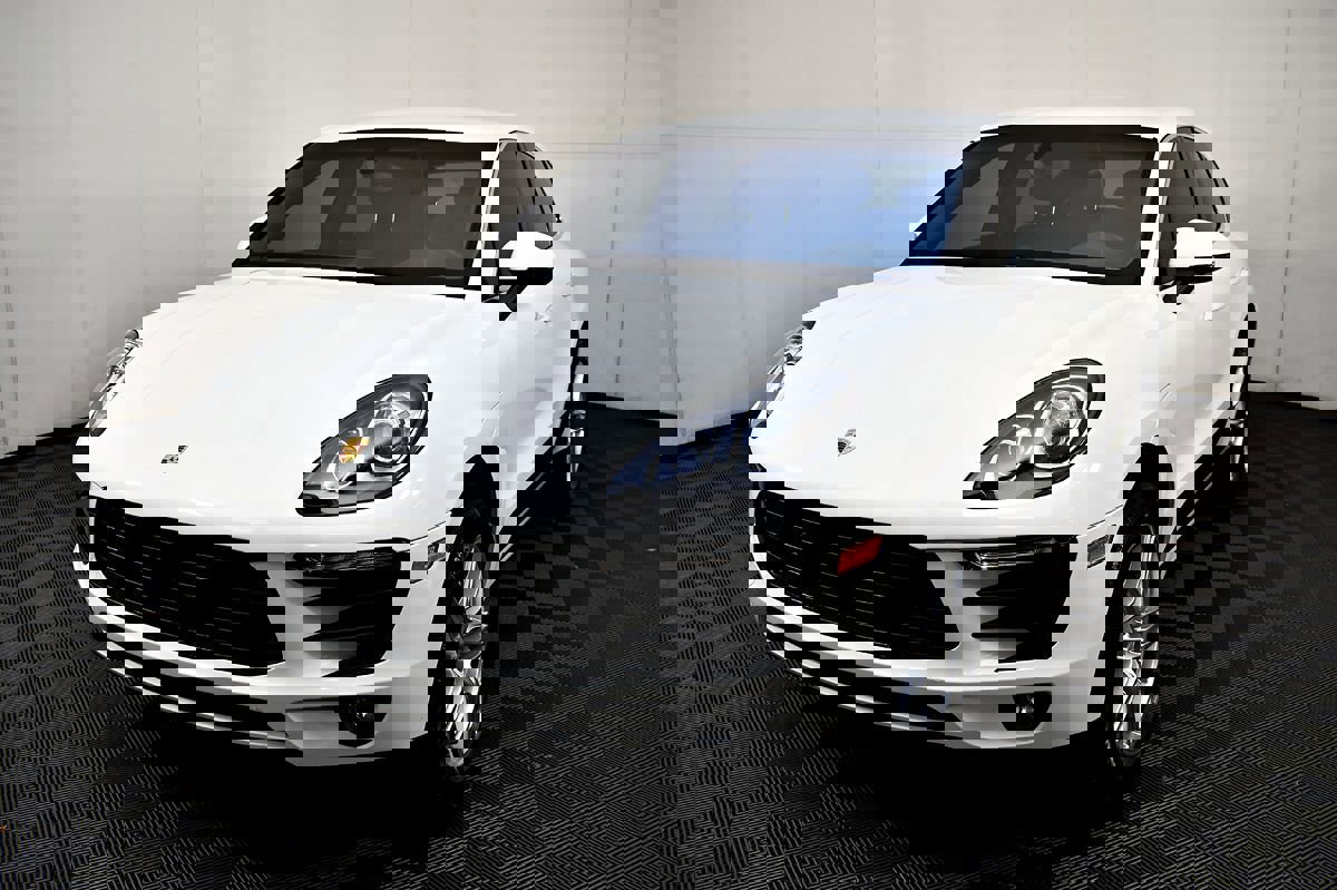 Used 2016 Porsche Macan S image 2
