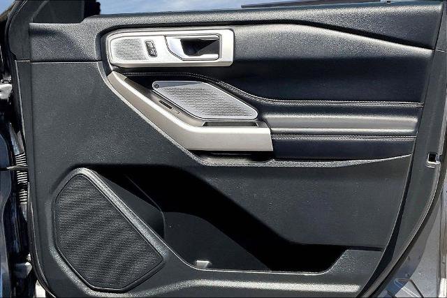 Certified 2022 Ford Explorer Limited w/ Limited Technology Package image 29