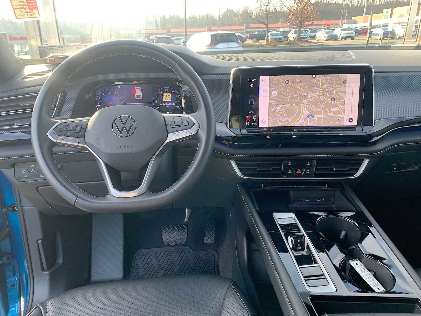 Used 2024 Volkswagen Atlas Cross Sport SEL image 21