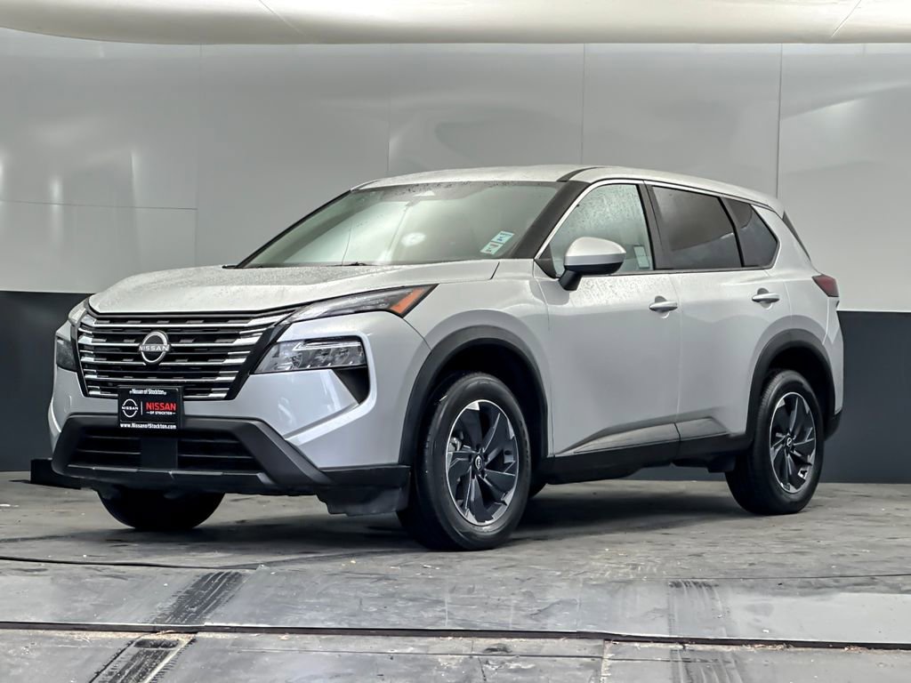 Used 2025 Nissan Rogue SV image 7