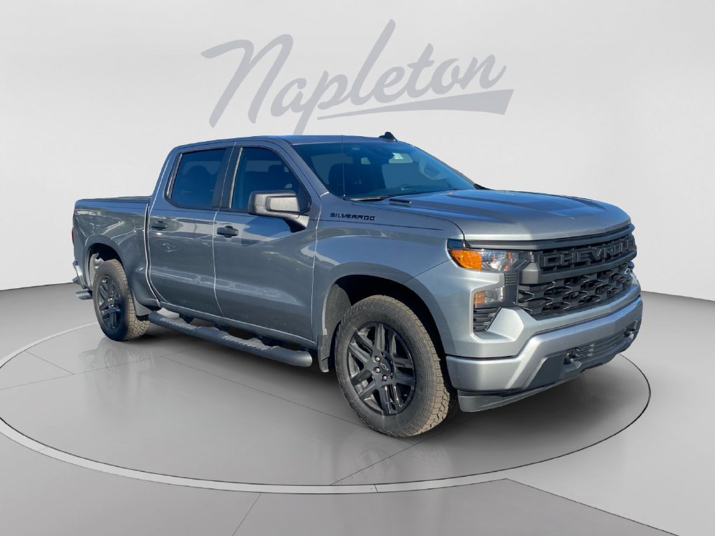 Used 2026 Chevrolet Silverado 1500 Custom w/ Turbomax Blackout Package RWD image 8
