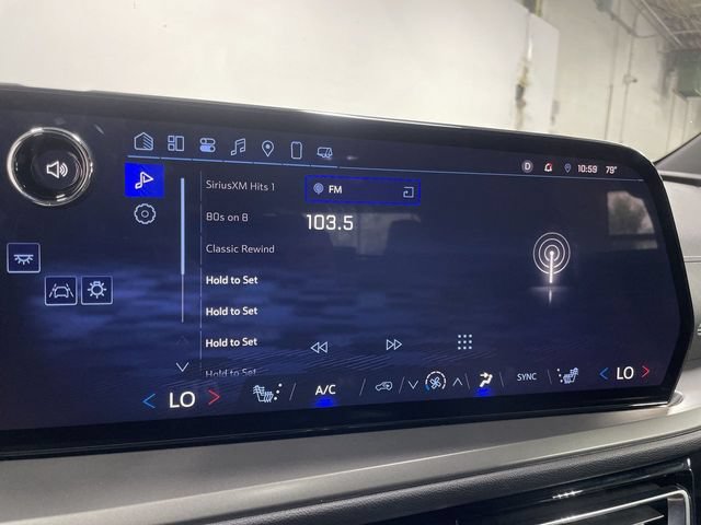 Certified 2025 Chevrolet Traverse LT AWD/4WD image 16