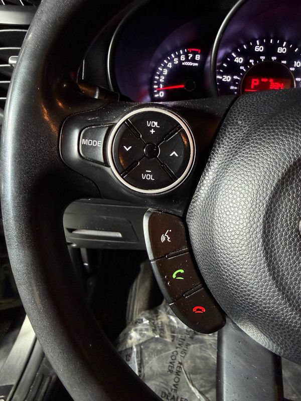 Used 2016 Kia Soul FWD image 12