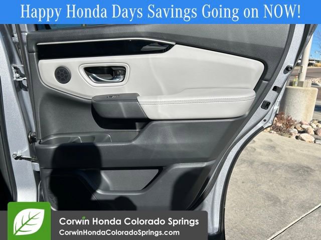 New 2025 Honda Pilot Touring image 27