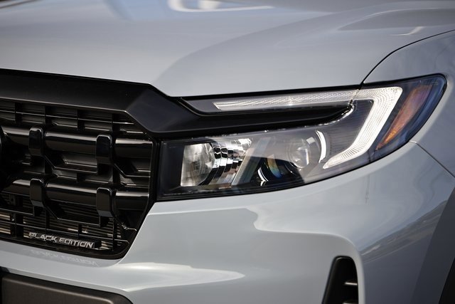 New 2026 Honda Ridgeline Black Edition image 3