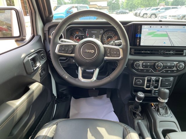 New 2025 Jeep Wrangler Sahara image 12