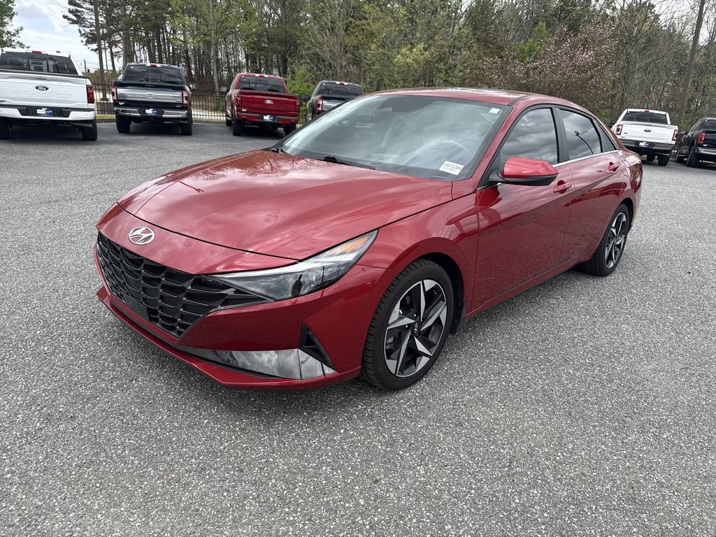 Used 2023 Hyundai Elantra Limited image 3