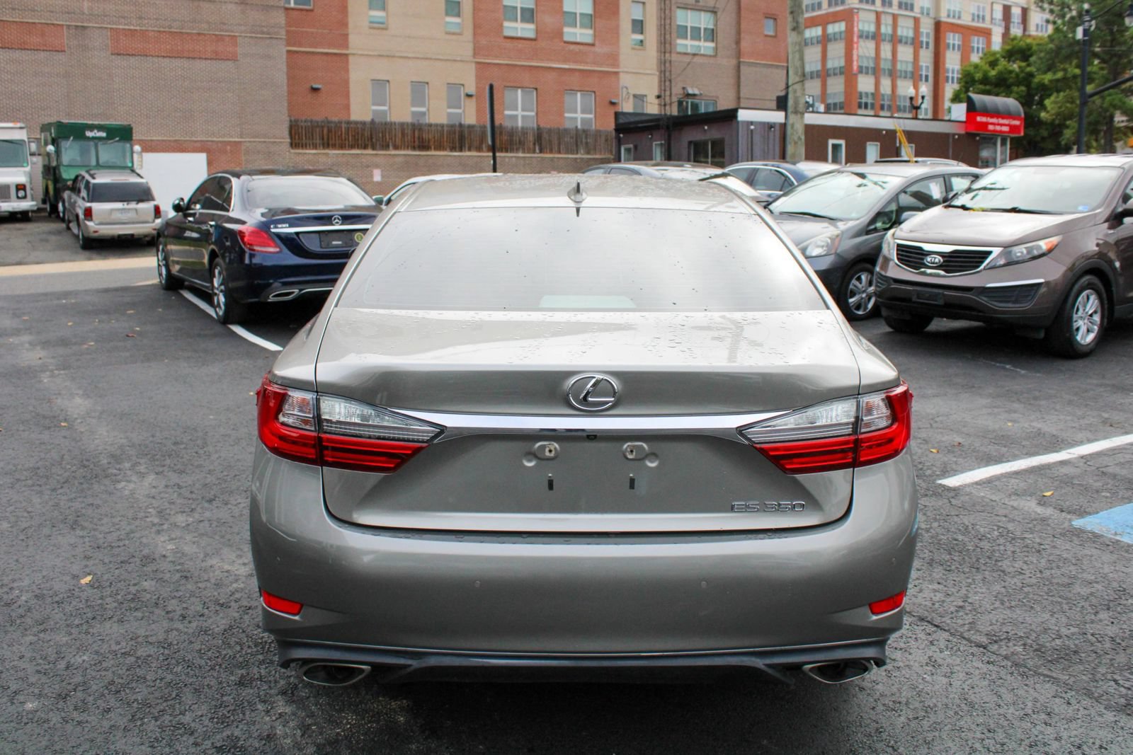 Used 2018 Lexus ES 350 w/ Navigation System Package FWD image 7