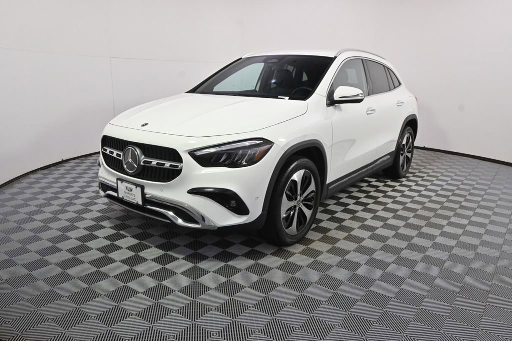 Used 2025 Mercedes-Benz GLA 250 4MATIC image 2
