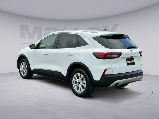 Used 2024 Ford Escape Active AWD/4WD image 3