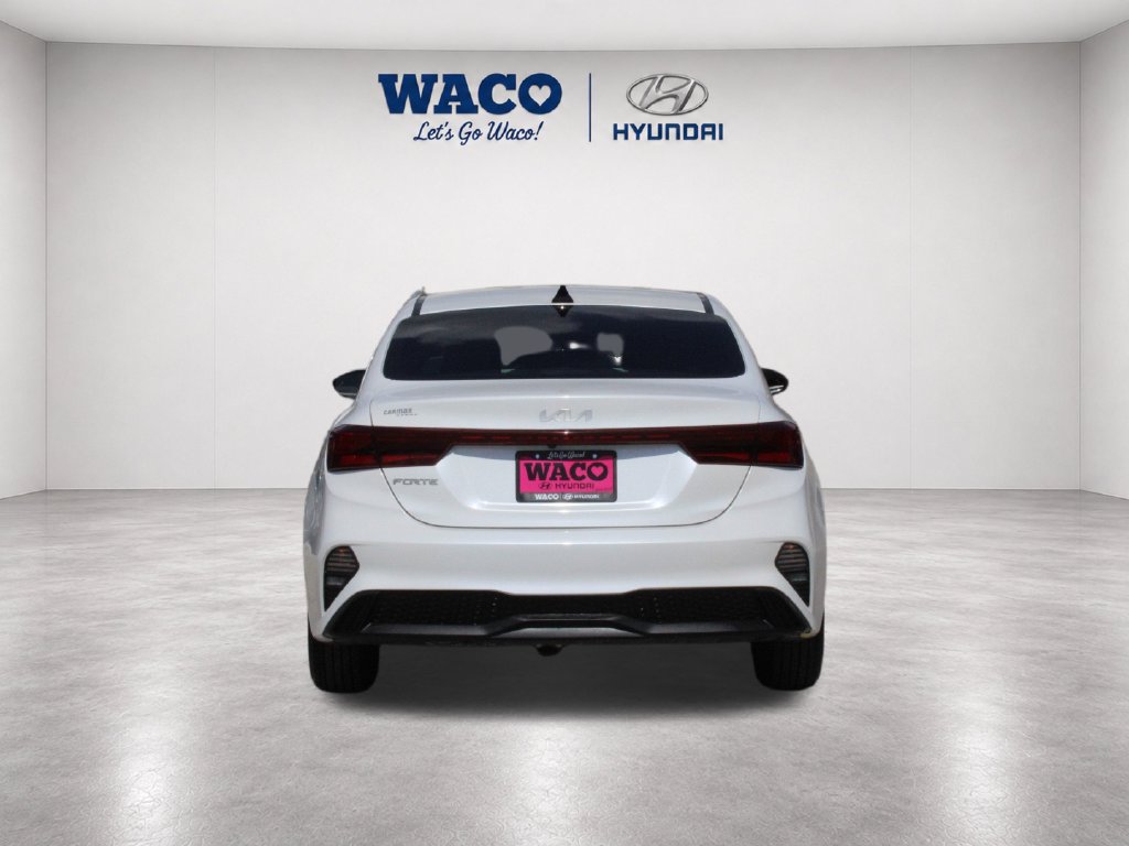 Used 2023 Kia Forte LXS w/ LXS Technology Package FWD image 9