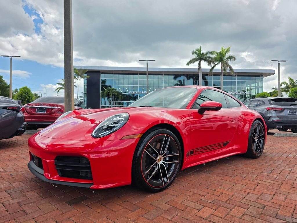 Used 2025 Porsche 911 Carrera RWD image 8