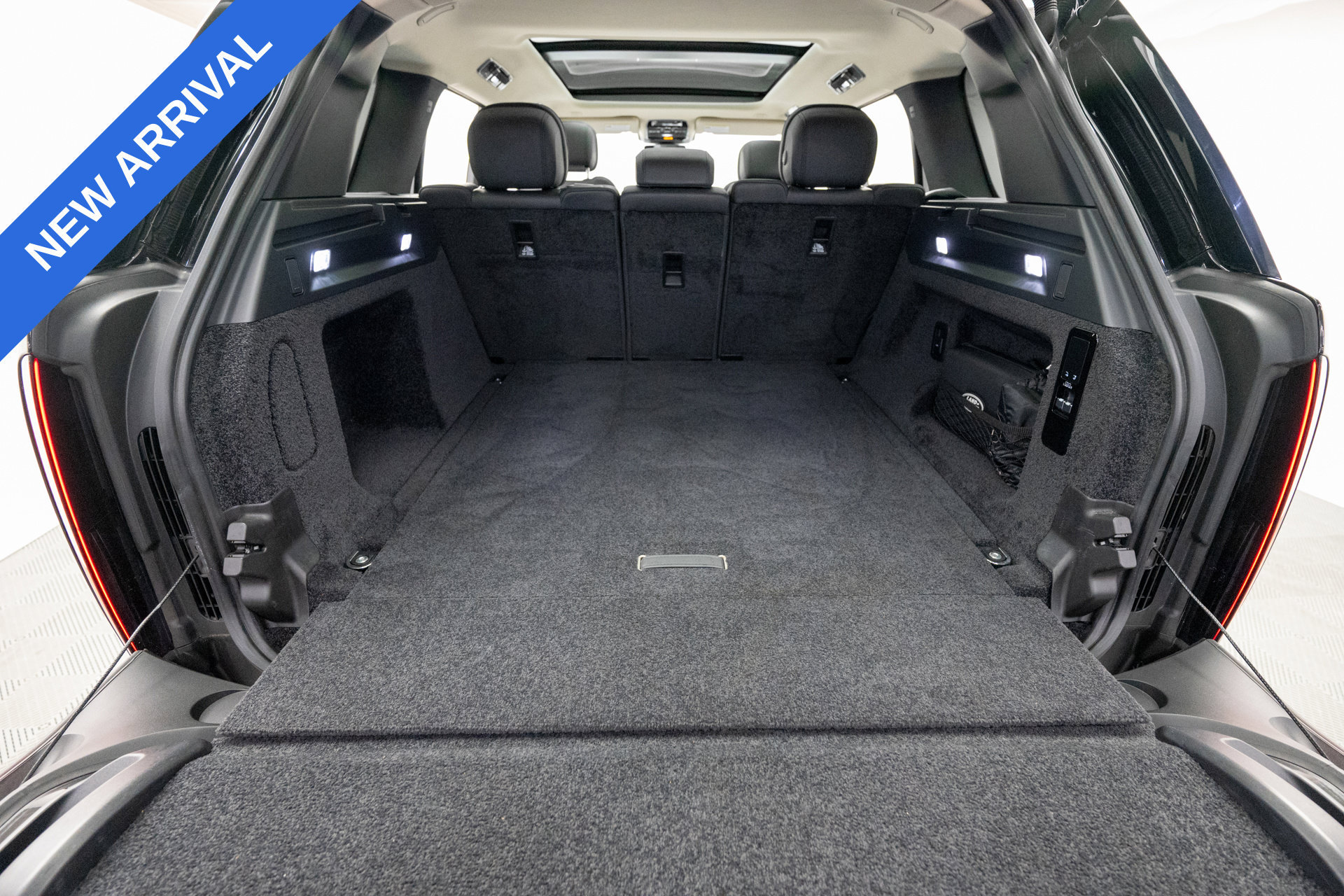 Used 2023 Land Rover Range Rover SE AWD/4WD image 35