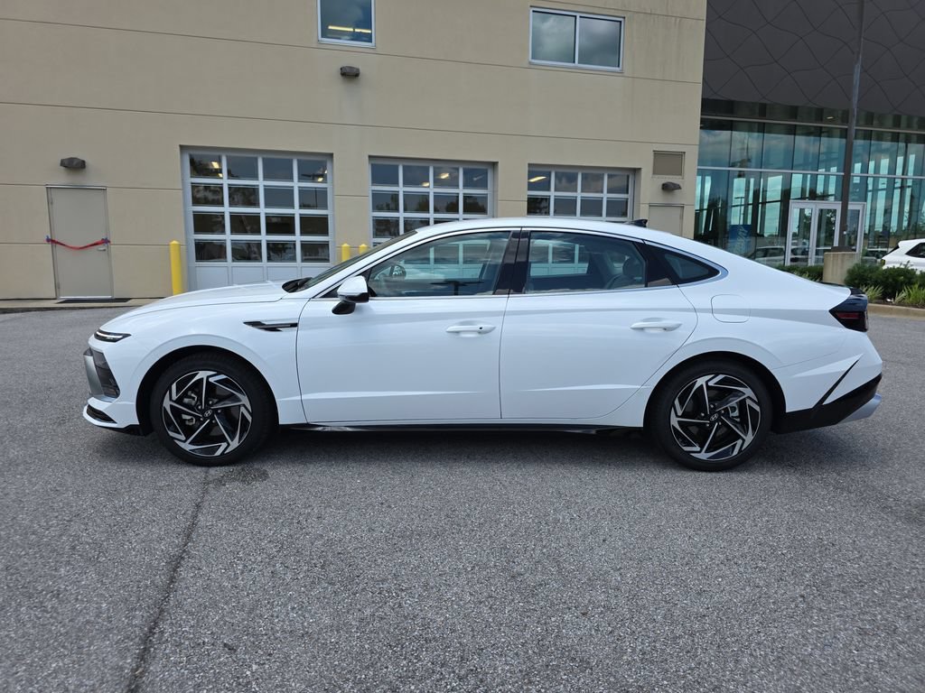 New 2026 Hyundai Sonata SEL FWD image 5