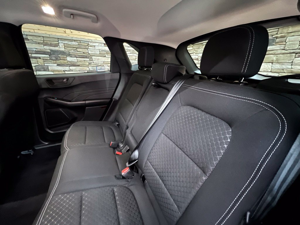Used 2023 Ford Escape Active AWD/4WD image 39