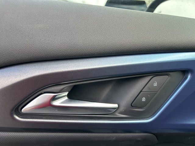 New 2026 Chevrolet Equinox EV LT image 12